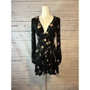 Billabong Black Floral Boho Mini Dress Size S Long Sleeve Button Front Rayon